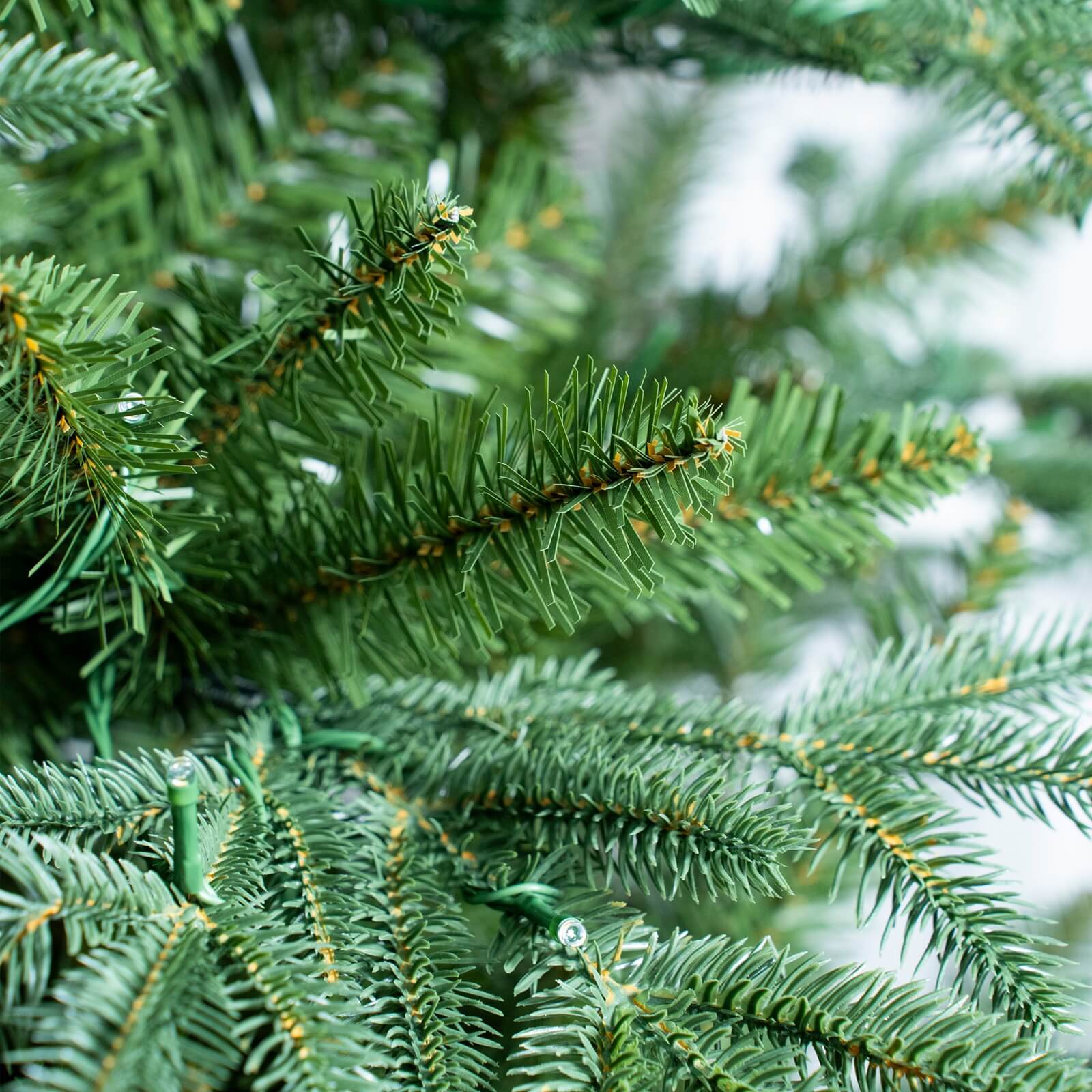 6FT Artificial Christmas Tree with Optional Pre-Lit LED Lights(PJT-2503-6FT) - Abrihome