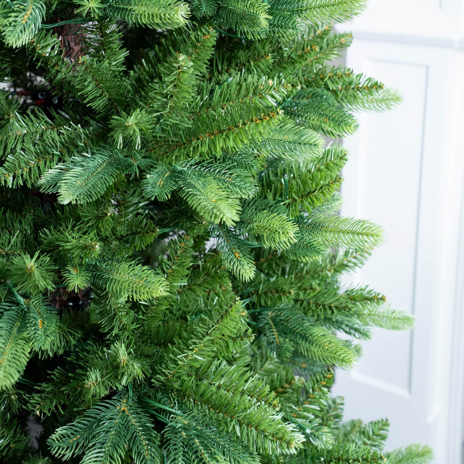 6FT Artificial Christmas Tree with Realistic PE PVC and Warm White LED Lights(PJT-2505-6FT) - Abrihome