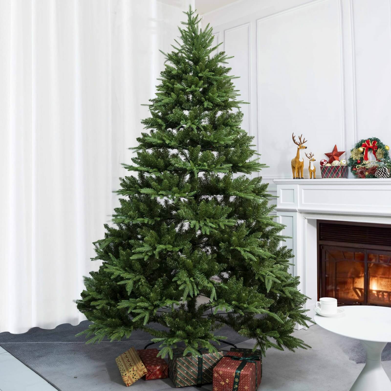 Luxury Artificial Christmas Tree with Optional LED Lights(PJT-2501) - Abrihome