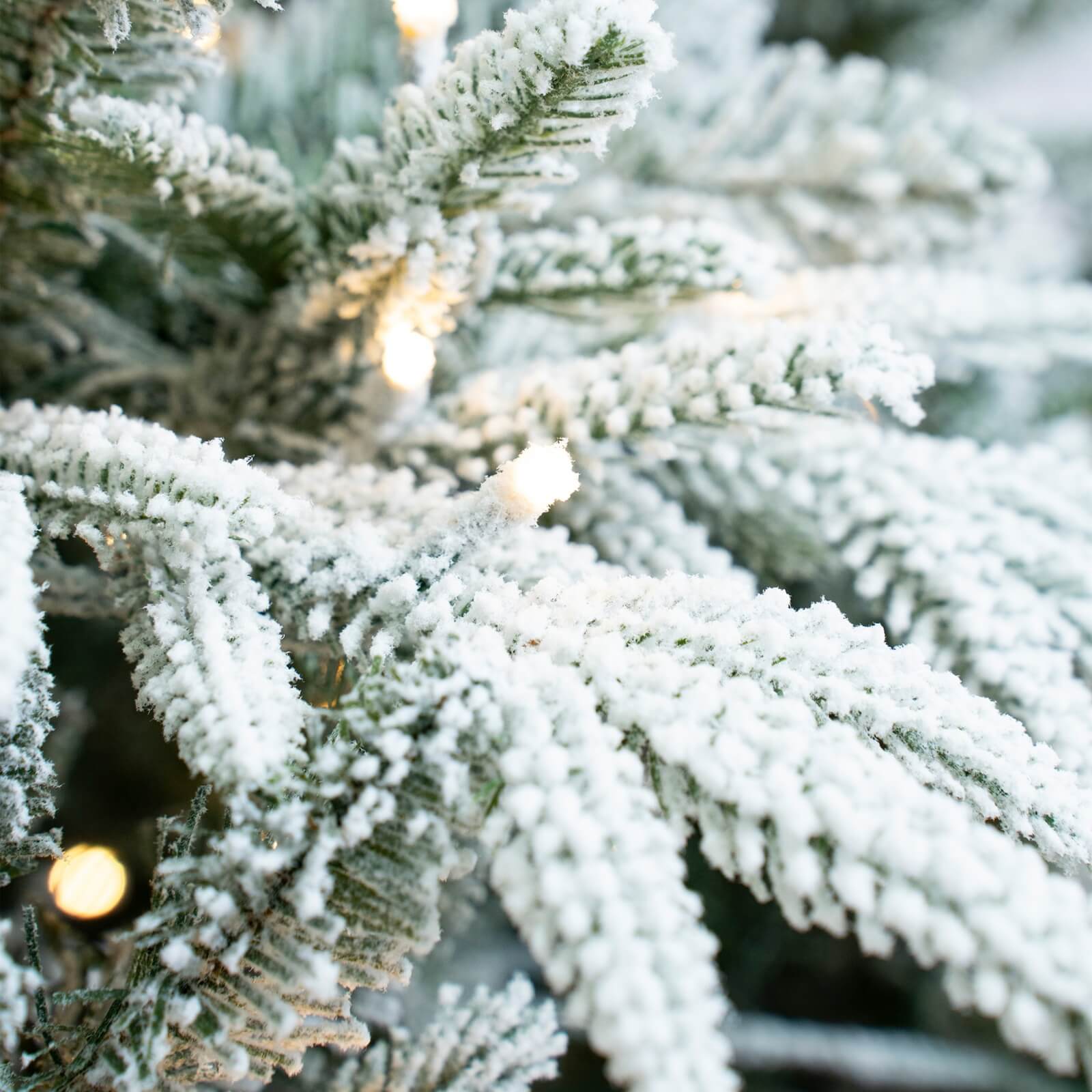 6FT Realistic Snow-Flocked Christmas Tree(PJT-2506-6FT)