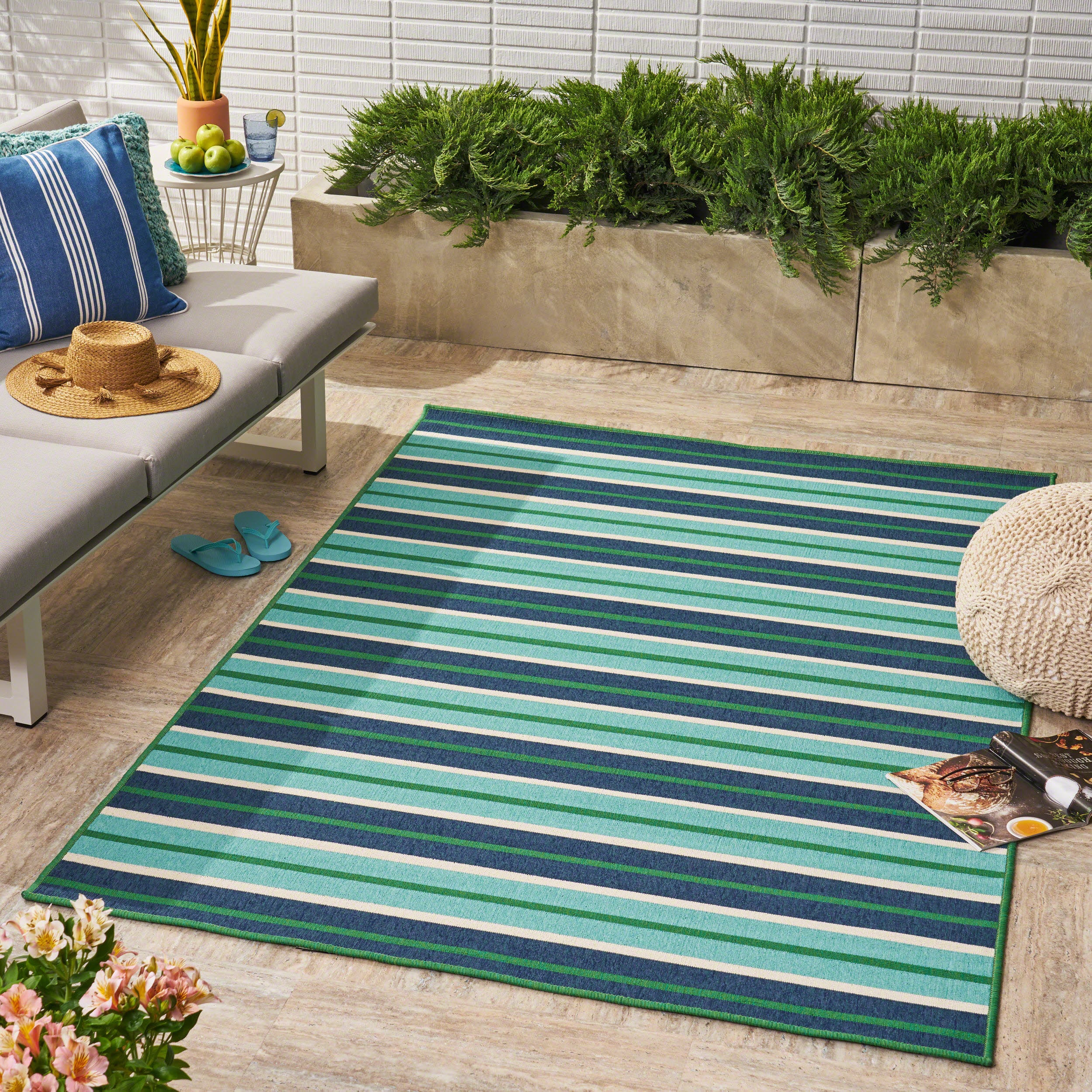 MERIDIAN 9652F 5'3" X 7'6"