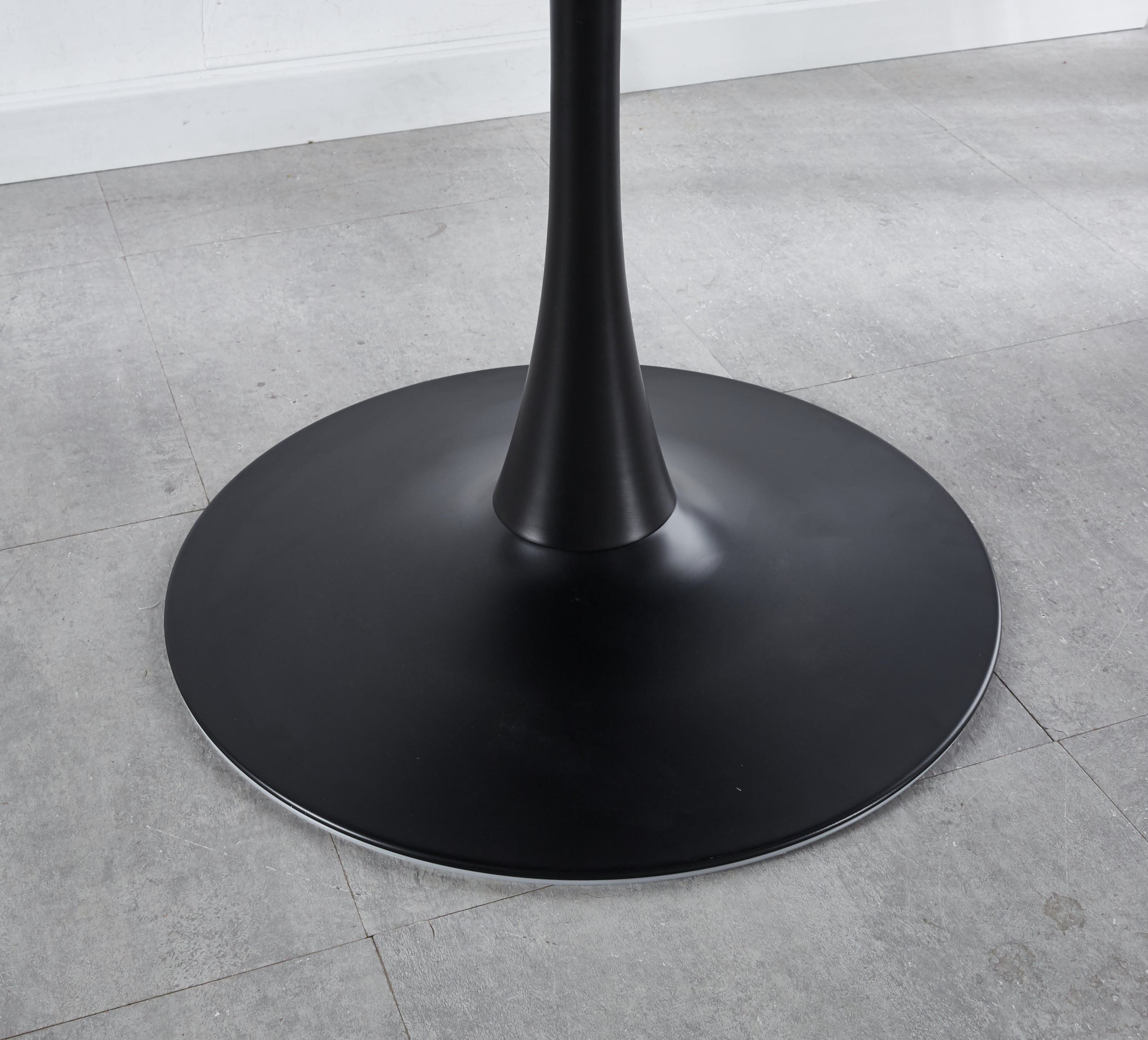 31.5"Black Tulip Table Mid-century Dining Table for 2-4 people With Round Mdf Table Top, Pedestal Dining Table, End Table Leisure Coffee Table