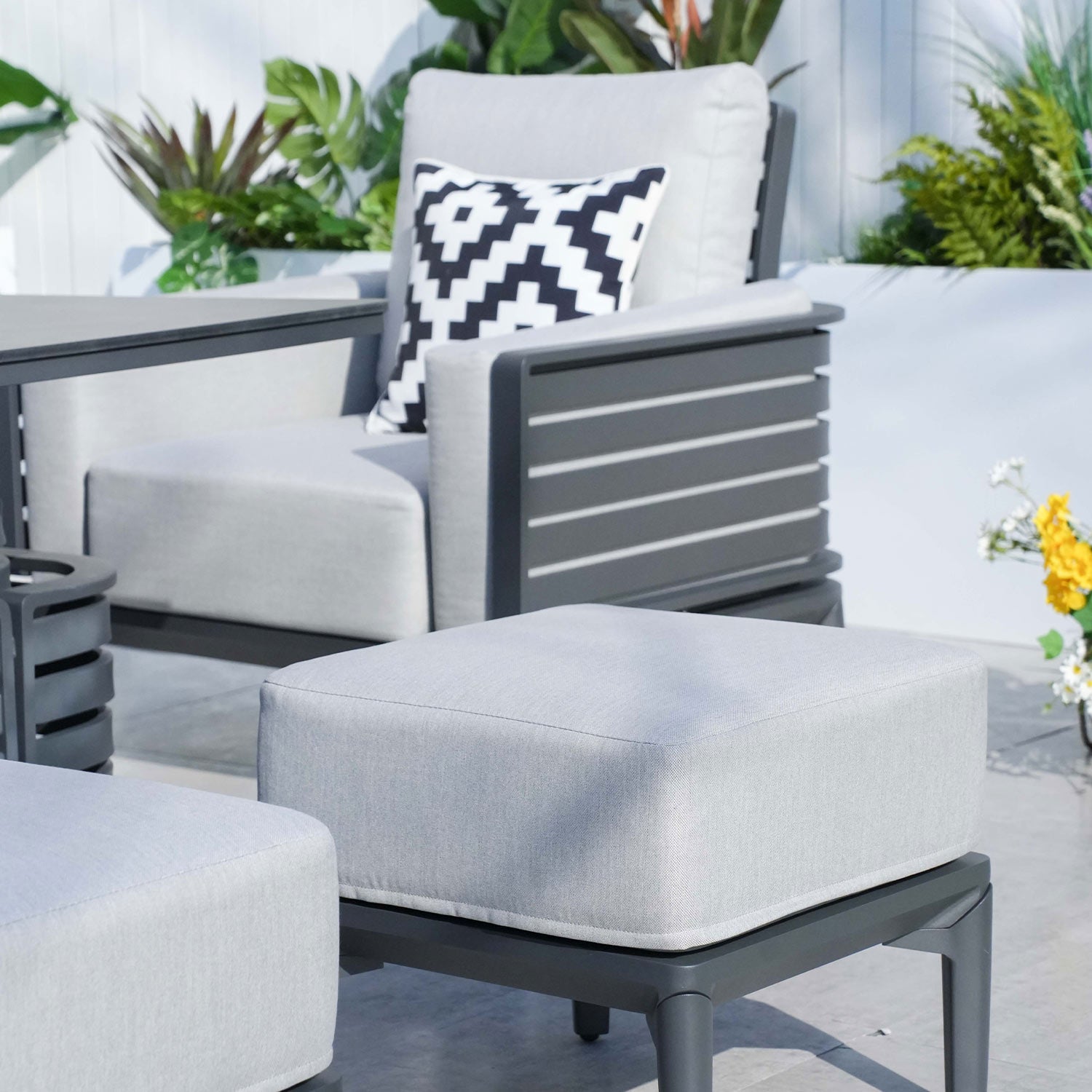 Pre-order Abrihome 7-Pieces Patio Garden Aluminum Seating Set with Armchairs