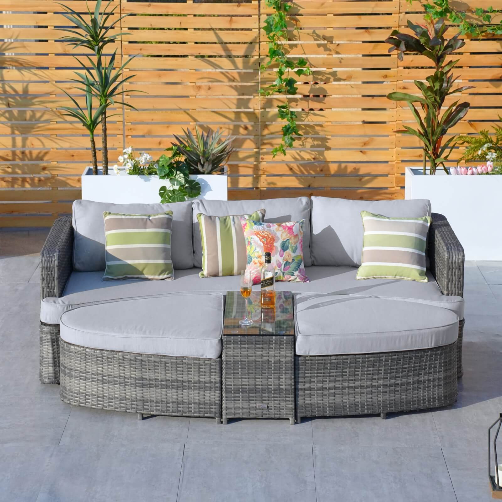 Luxury Outdoor Daybed with Cushions (PAL-1202)
