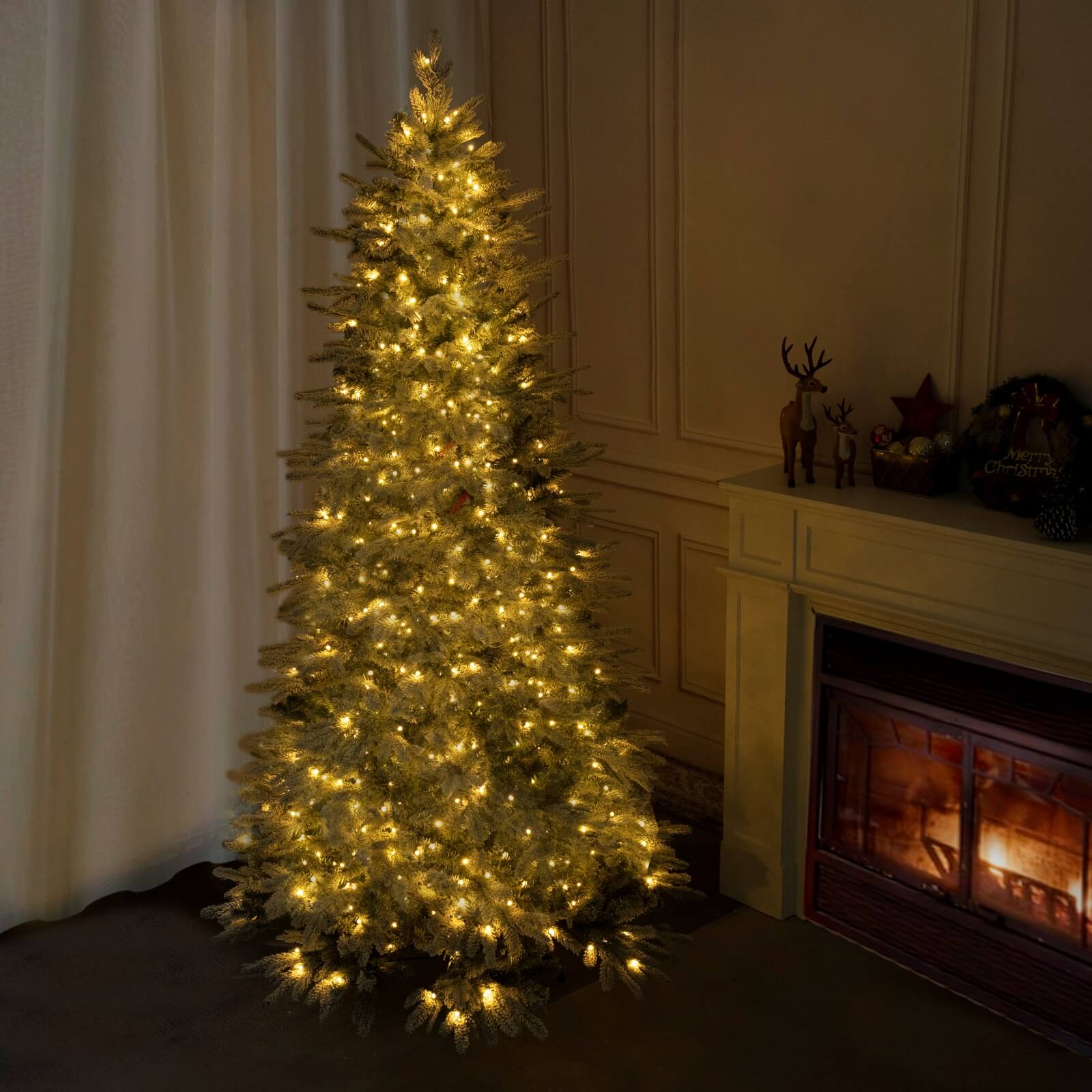 7FT Realistic Snow-Flocked Christmas Tree with Optional 500 LED Lights(PJT-2507-7FT)