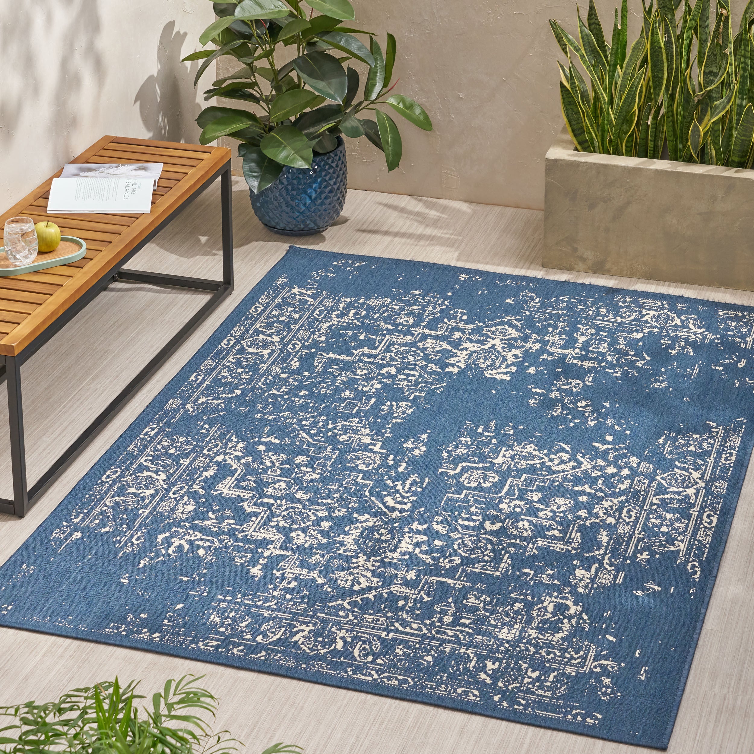 7'x5'3" RUG